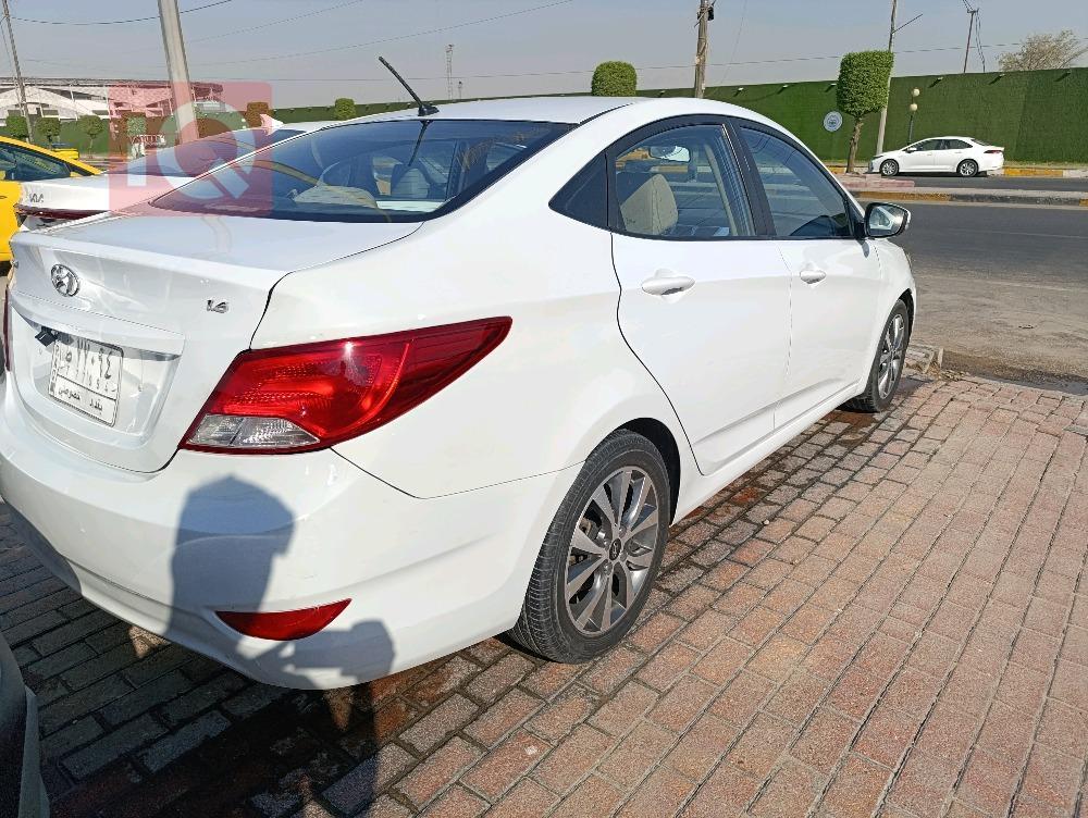 هیوندای ئەکسنت